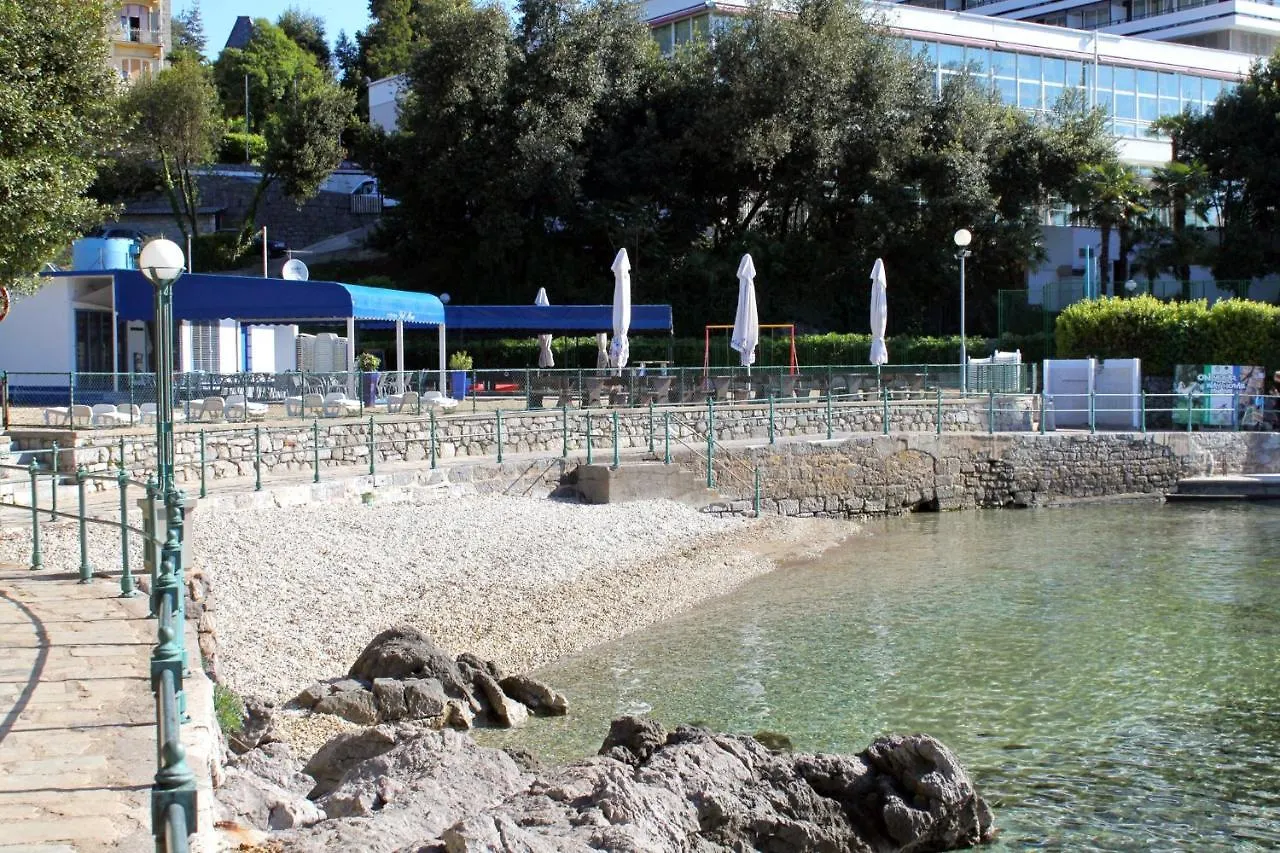 Apartments With A Parking Space Opatija - 3436 Croatia